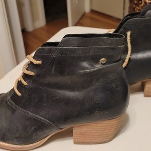 Womens Short Boot, Black Leather